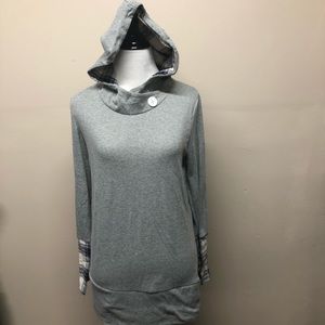 L Show Long Sleeve Hooded Pullover w Plaid Cuffs